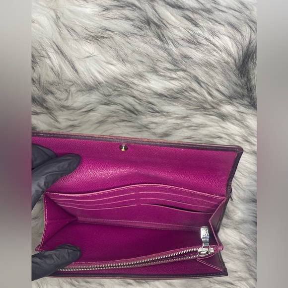 Authentic Louis Vuitton Epi Sarah Wallet Dark Purple - Picture 11 of 16